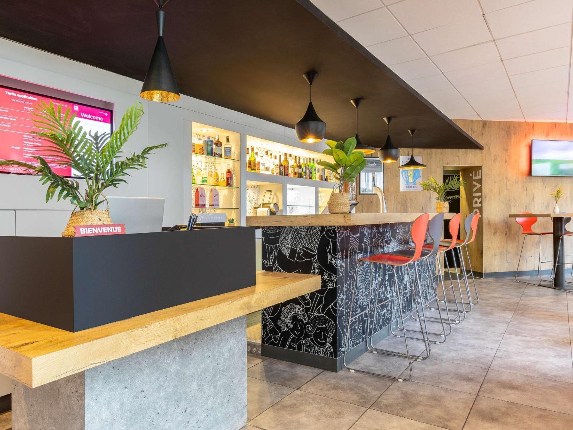 Ibis Chalons En Champagne Hotel Bagian luar foto